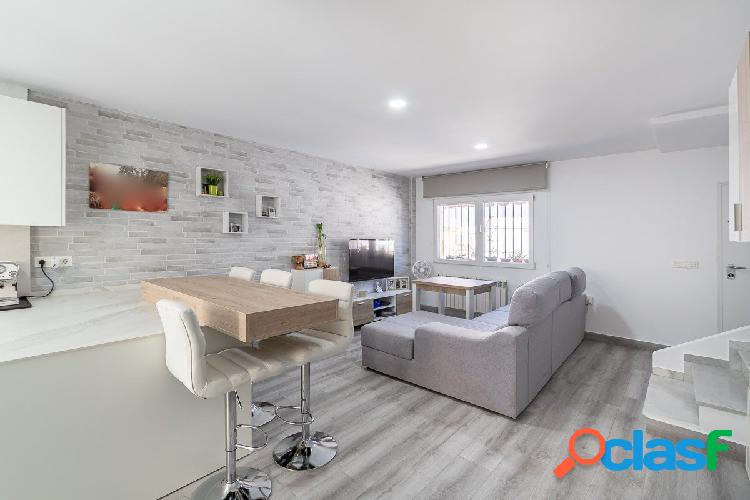 ¡PONEMOS A LA VENTA MAGNIFICA CASA ADOSADA DE 1º CALIDAD