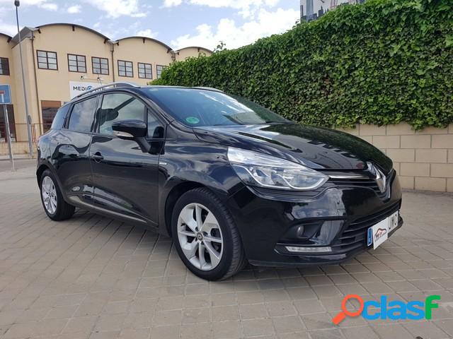 RENAULT Clio diÃÂ©sel en TorrejÃ³n de Ardoz (Madrid)