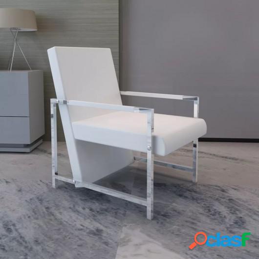 Sillón con patas cromadas y cuero artificial blanco