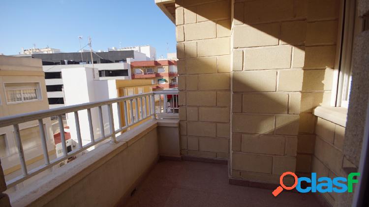 Vivienda amplia de 4 dormitorios SUR