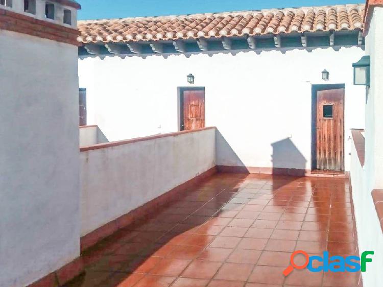 Ático dúplex, con 2 dormitorios y 2 terrazas, en Las