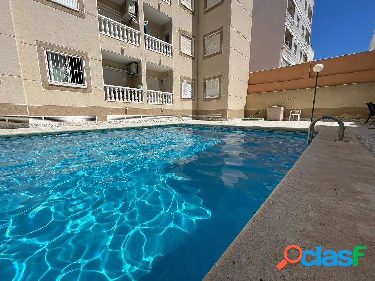 Apartamento 1 dormitorio, piscina comunitaria, a 300 metros