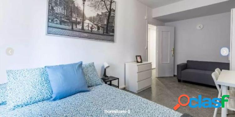 Room to rent on Carrer del Riu Ebre