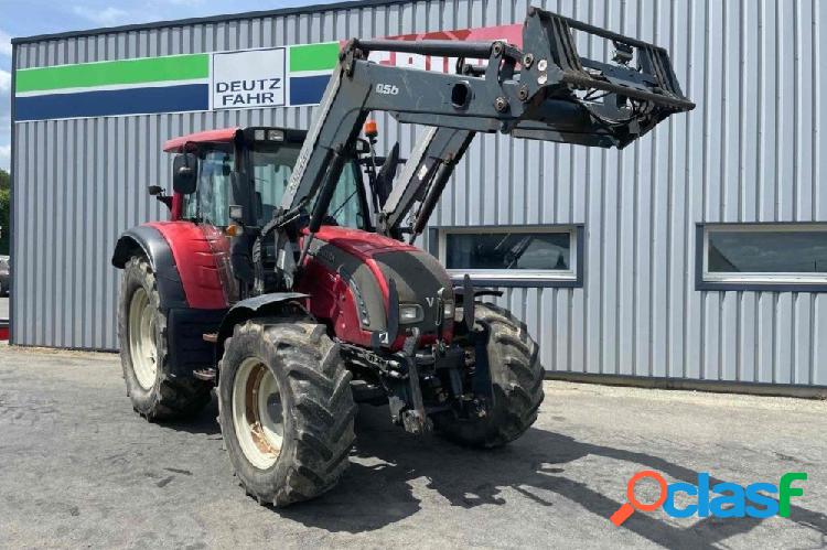 Valtra tracteur agricole n122v. valtra