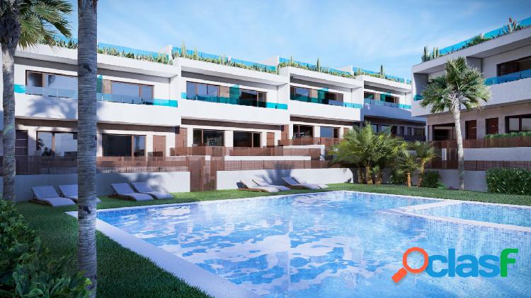 ADOSADO TIPO DUPLEX OBRA NUEVA EN LOS BALCONES!