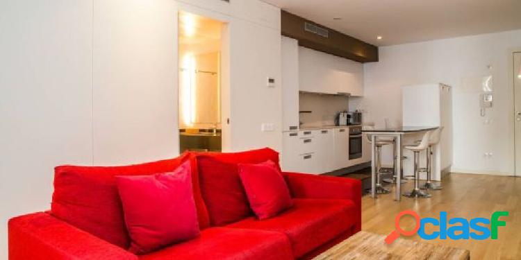 Apartmento luminoso y moderno de 2 dormitorios cerca de la