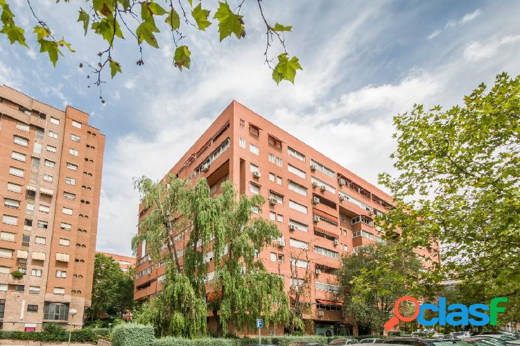 ESTUDIO HOME MADRID ofrece piso de 75 m2, en la zona de