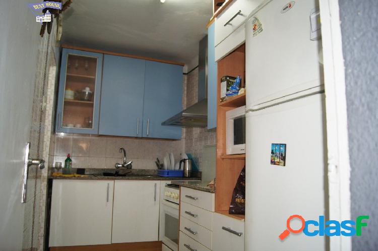 Ideal piso de 3 hab, para reformar a gusto en Montcada