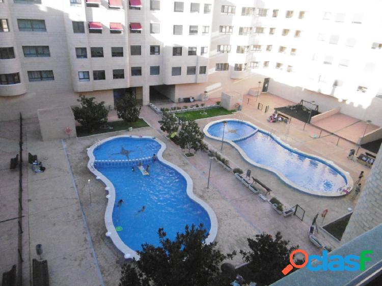 PISO Y PARQUING EN FERRERIES DE 150m2