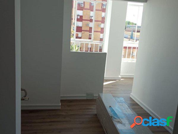 SE VENDE PISO EN CASTILLEJA DE LA CUESTA