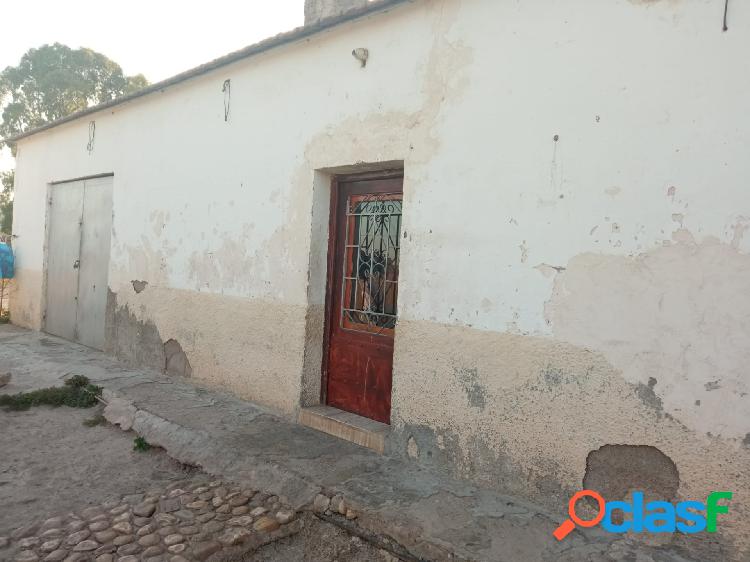 2 Casas independientes para restaurar, zona La Torrecilla