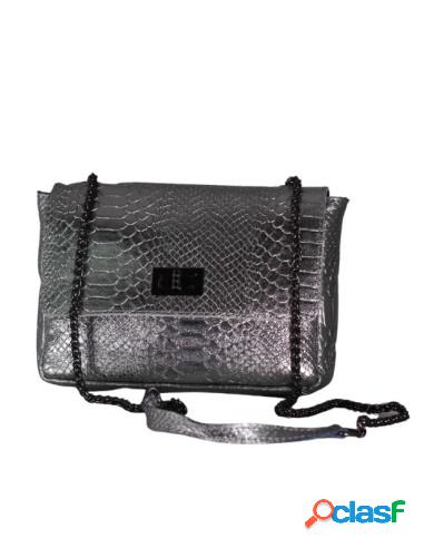 Bolso Bandolera Metálico En Piel Labrada Coco Plateado