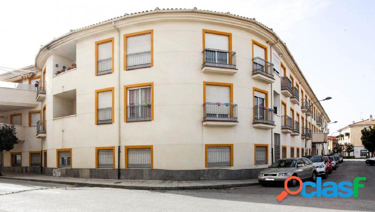 Bonito piso de 3 dormitorios, prácticamente a estrenar,