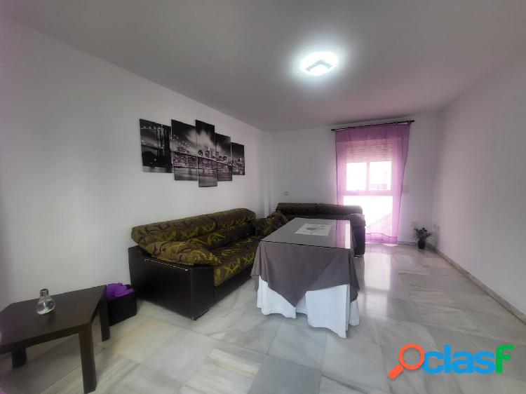 CENTRO DUPLEX CON PATIO 140.500 €