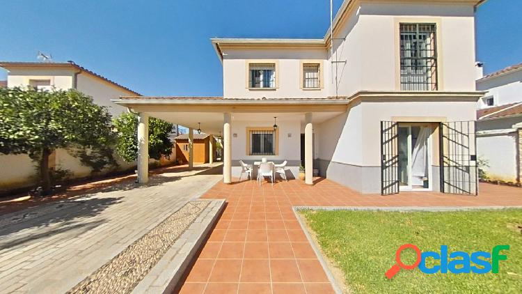 ESPECTACULAR CHALET A 15 MINUTOS DE CÓRDOBA, CON PISCINA