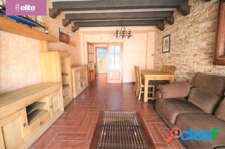 ESPECTACULAR CHALET PAREADO EN POZOALBERO CON PISCINA