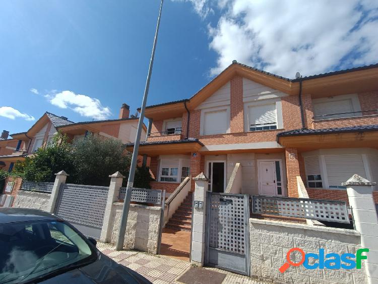 GRAN CHALET EN VILLAQUILAMBRE