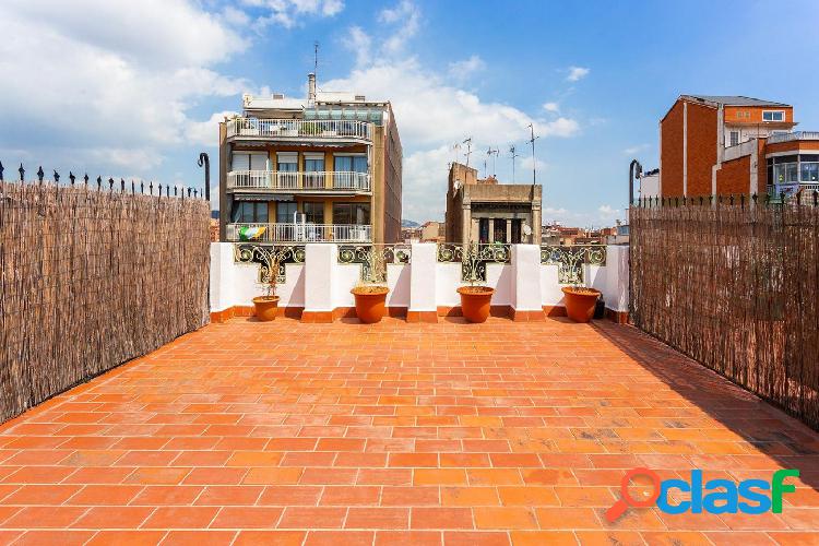 Loft con terraza de 20 m2 en finca catalogada, Sants