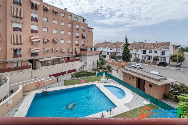 Pisazo junto al centro Albayda con 3 habitaciones, garaje y