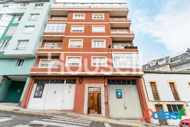 Piso en venta de 119m² en Calle Antonio Bas, 27850 Viveiro