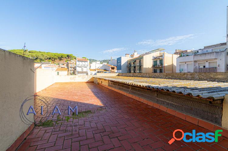 Piso grande con terraza en Calella centro