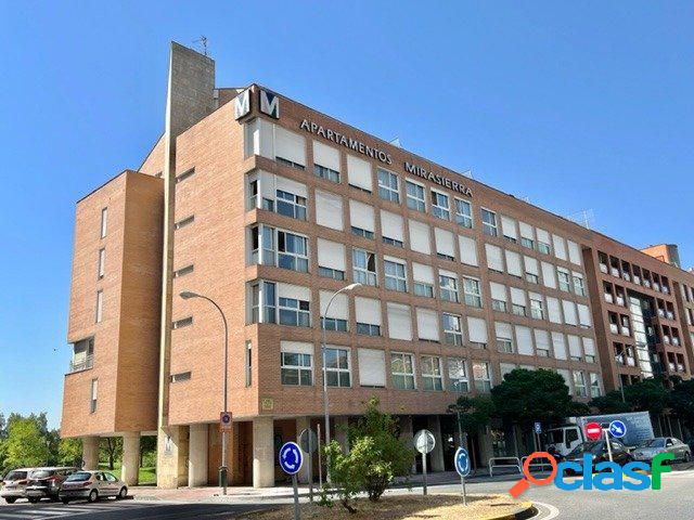Preciosos ático con terraza de 45m2 en Echavacoiz Norte,