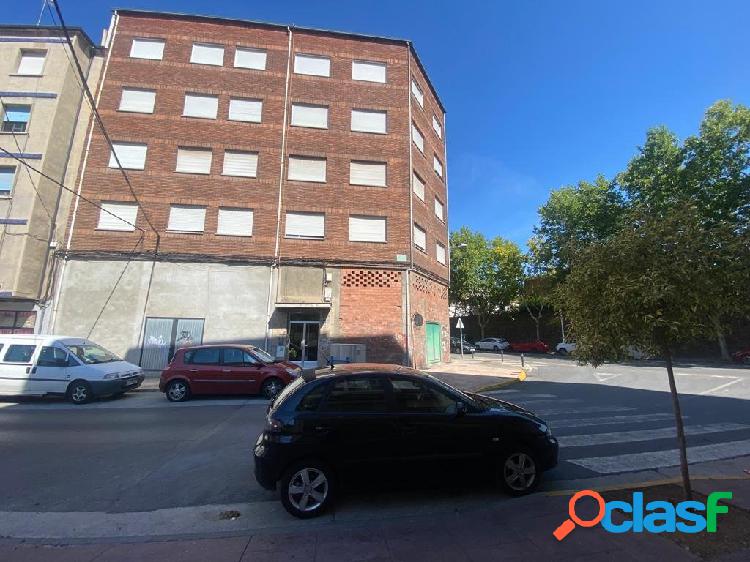 SE VENDE LOCAL COMERCIAL