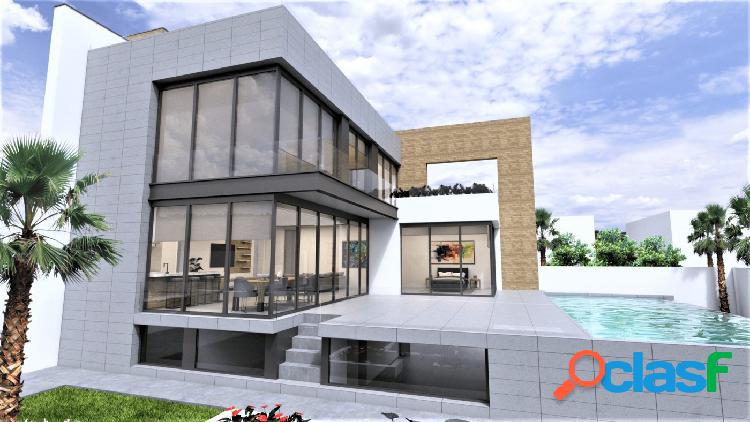 VILLA DE LUJO DE OBRA NUEVA CERCA DE LA PLAYA DE LA ZENIA