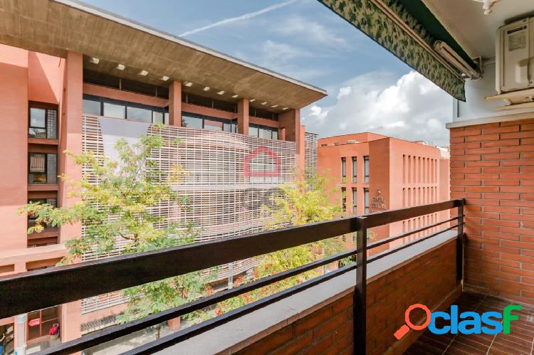 VIVIENDA DE 4 HAB CON BALCON