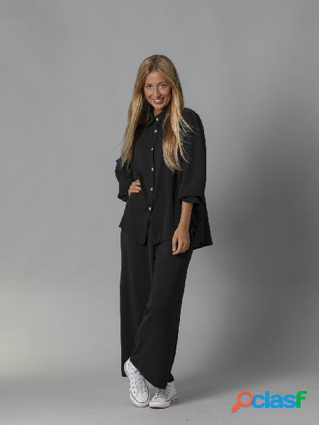Blusa fluida cuello camisero y botones Negro