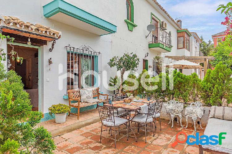 Casa en venta de 110 m² en Avenida de las Lomas, 29689