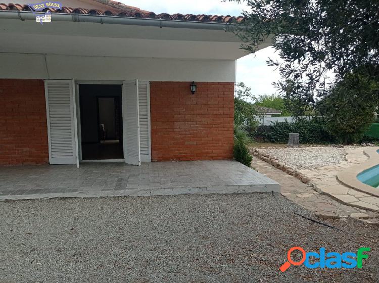 GRAN OPORTUNIDAD CASA EN ALQUILER SOLO CON OPCIÓN A COMPRA