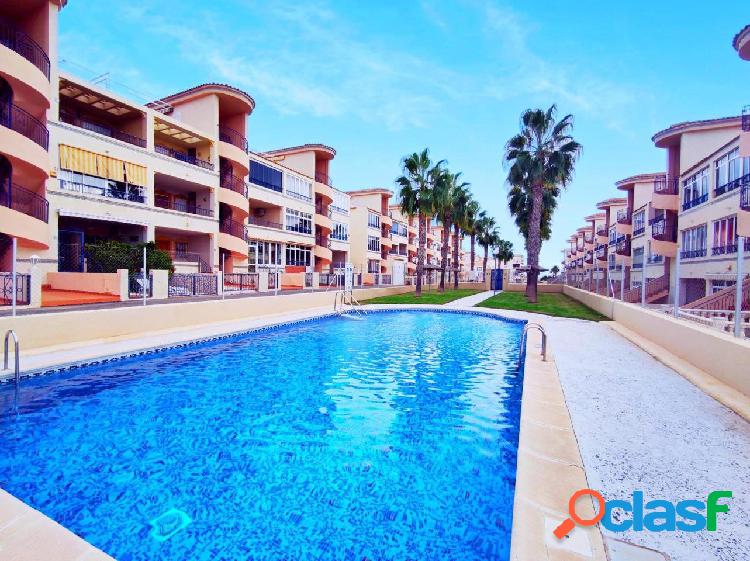 OCASIÓN! Apartamento en venta en urbanización La