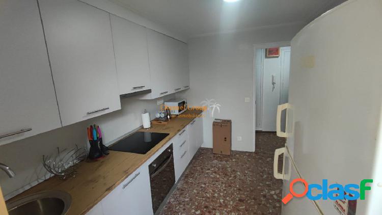 SE ALQUILA PISO POR HABITACIONES, ZONA ALTABIX !!!!!!