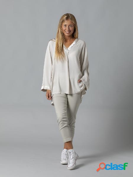 Blusa oversize detalles en raso Beige