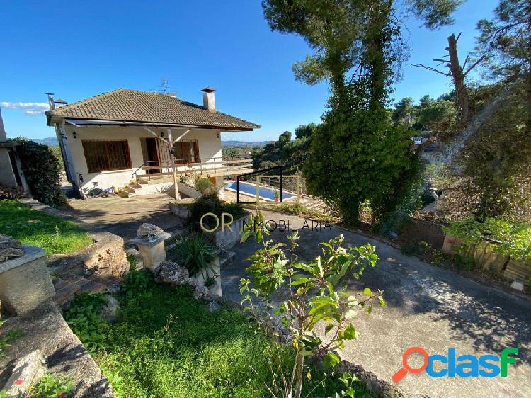 Bonita casa en Font Rubi de 4 habitaciones con Piscina