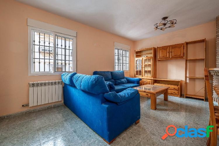 Casa pareada en Las Gabias