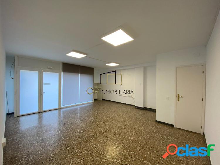 LOCAL COMERCIAL EN ALQUILER IDEAL PARA OFICINA