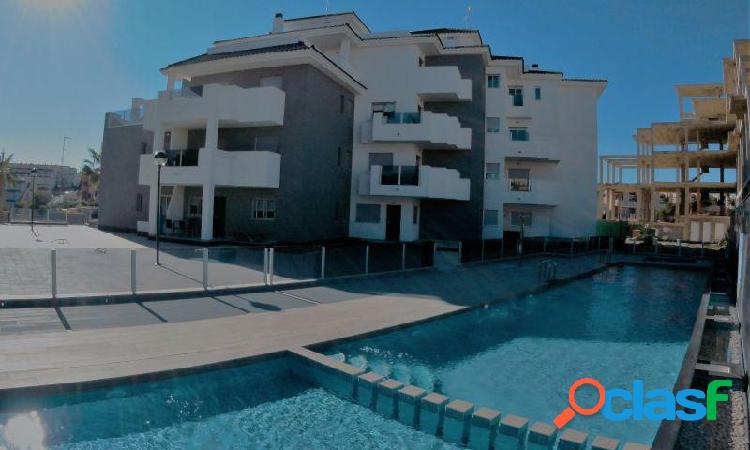 Magní­fico apartamento entre el mar y el golf!