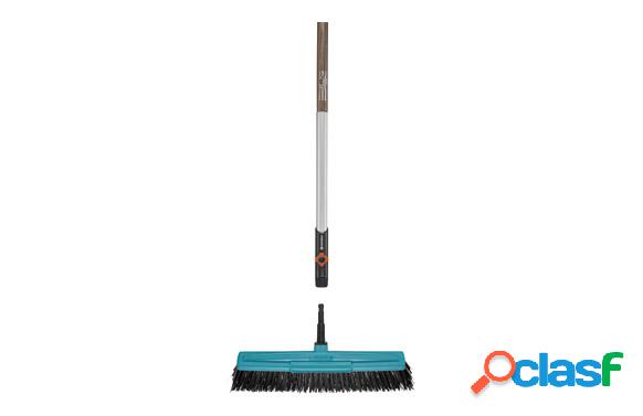 Cepillo de exteriores Gardena Combisystem con mango de 130cm