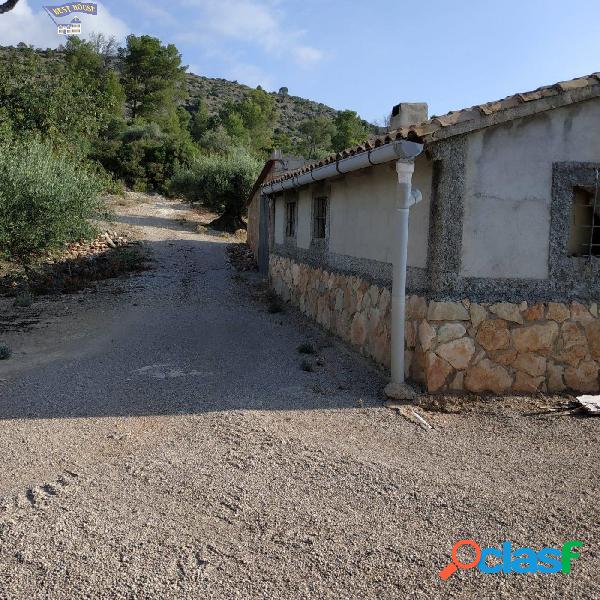 Finca Rústica de 17,61 hectáreas con masia