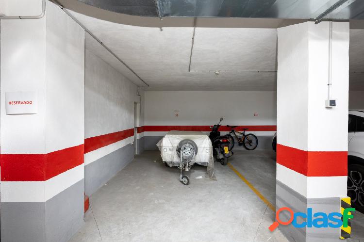 Amplia plaza de garaje y trastero en Ogíjares