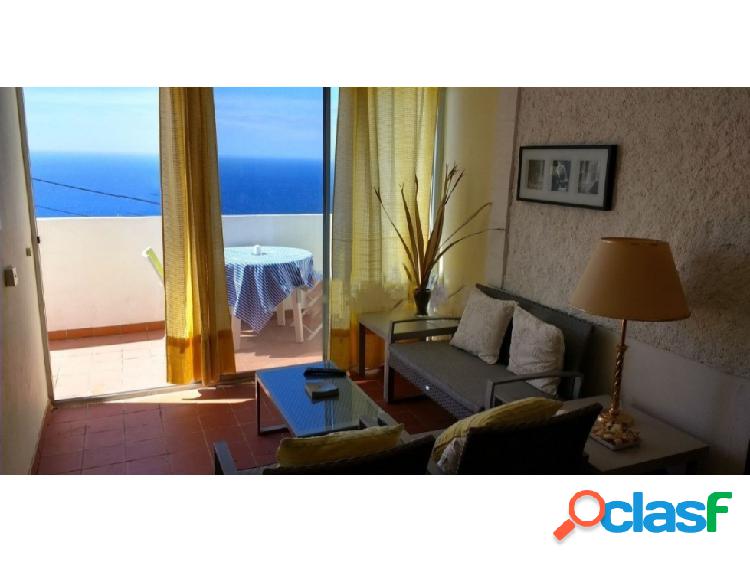 Apartamento en Tabaiba con vistas al mar.