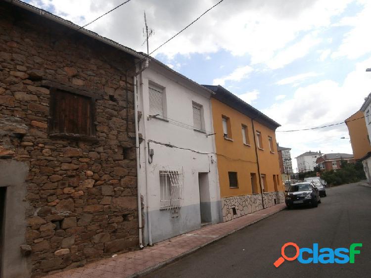 CASA DE PUEBLO PARA REFORMAR EN TORENO