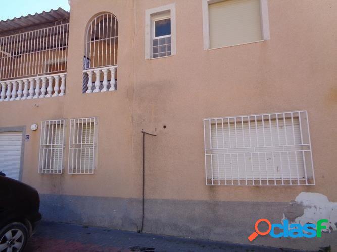 DÚPLEX EN VENTA EN ZENETA