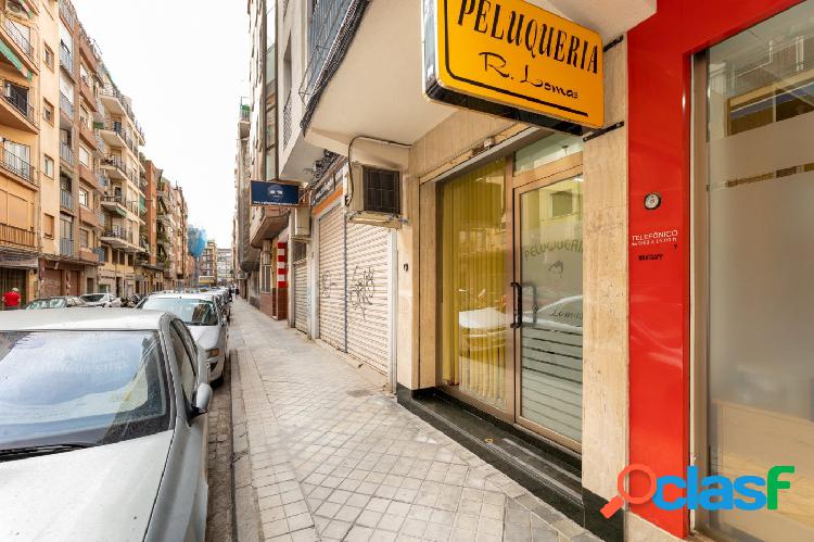 ESTUPENDO LOCAL EN SANTA CLOTILDE