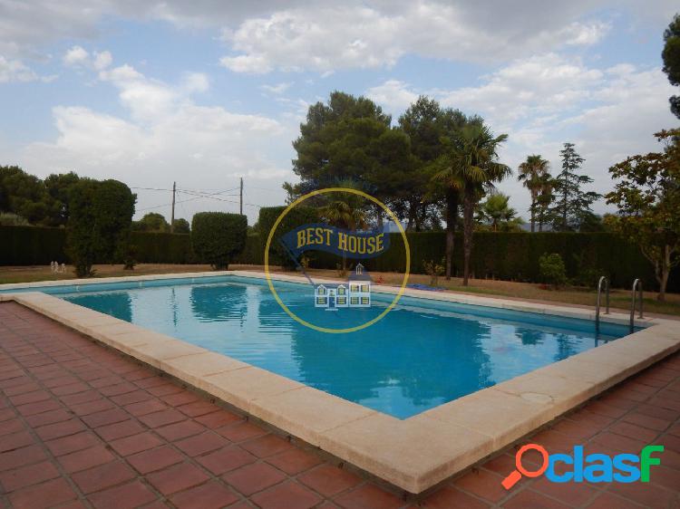 OPORTUNIDAD BONITO CHALET CON PISCINA EN ONTINYENT