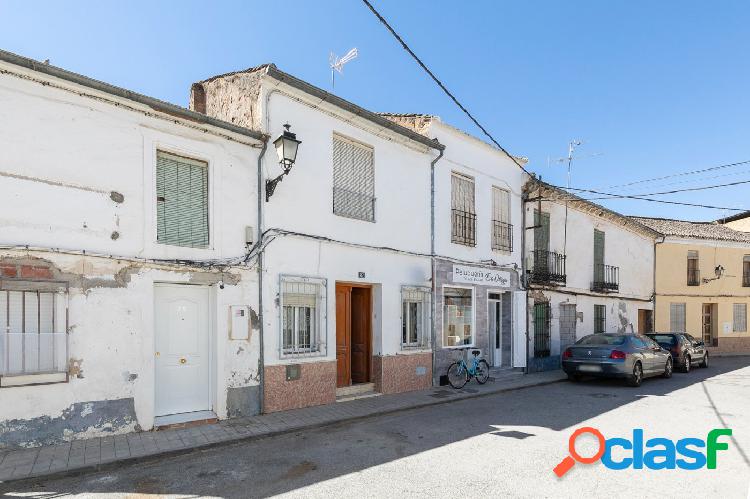Oportunidad. Casa en el centro de Fuente Vaqueros para