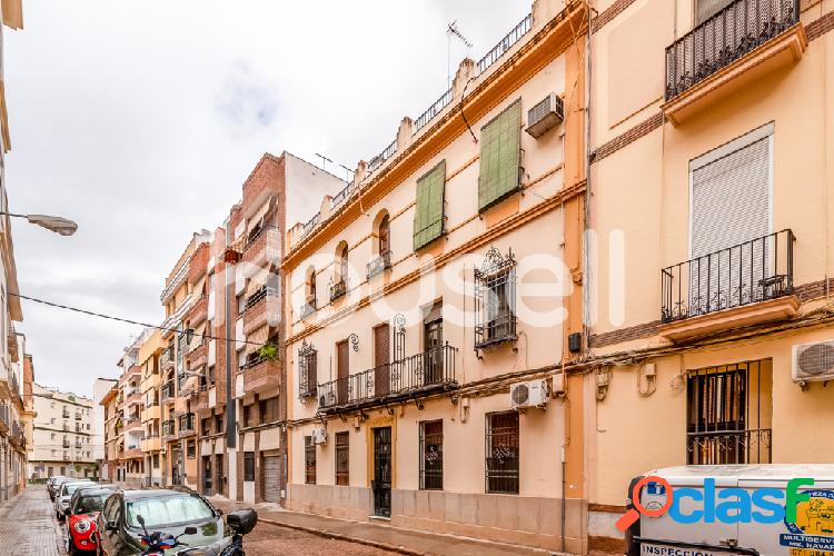 Piso en venta de 110 m² en Calle Fray Diego de Cadiz, 14011
