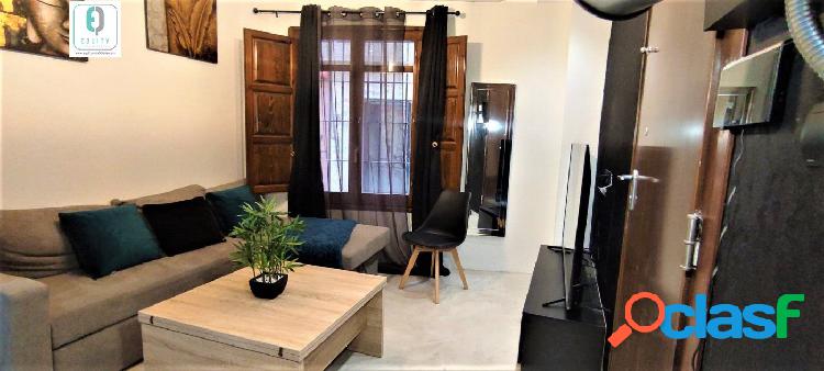 APARTAMENTO EN EL CENTRO DE GRANANDA